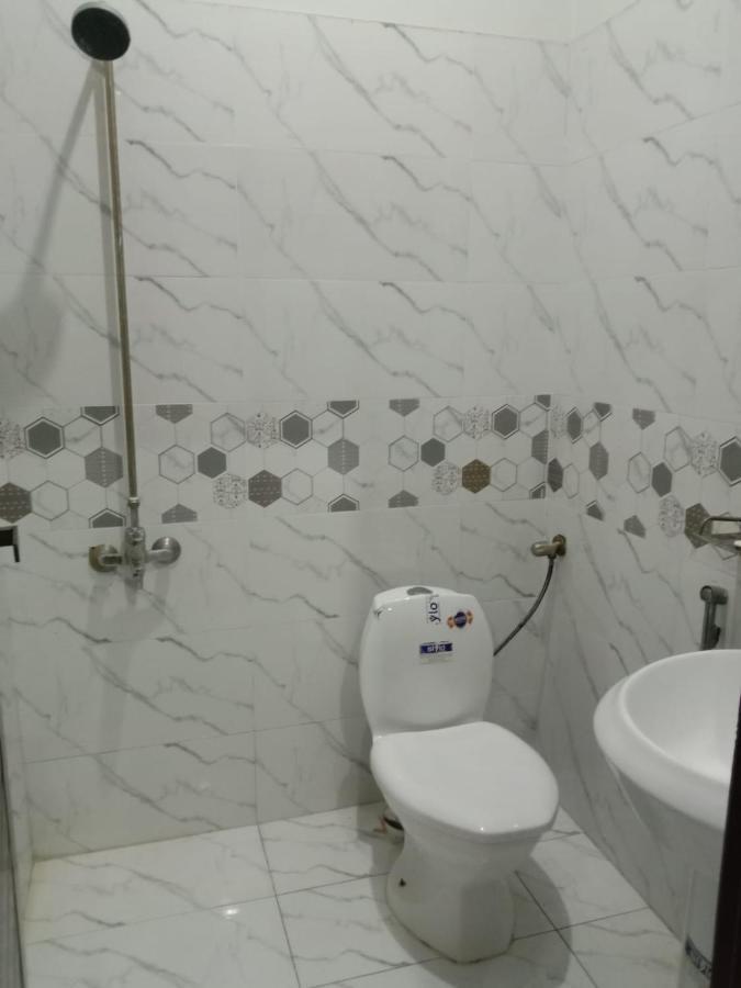 Lavish Residency Guest House Fasial Town ราวัลปินดี ภายนอก รูปภาพ