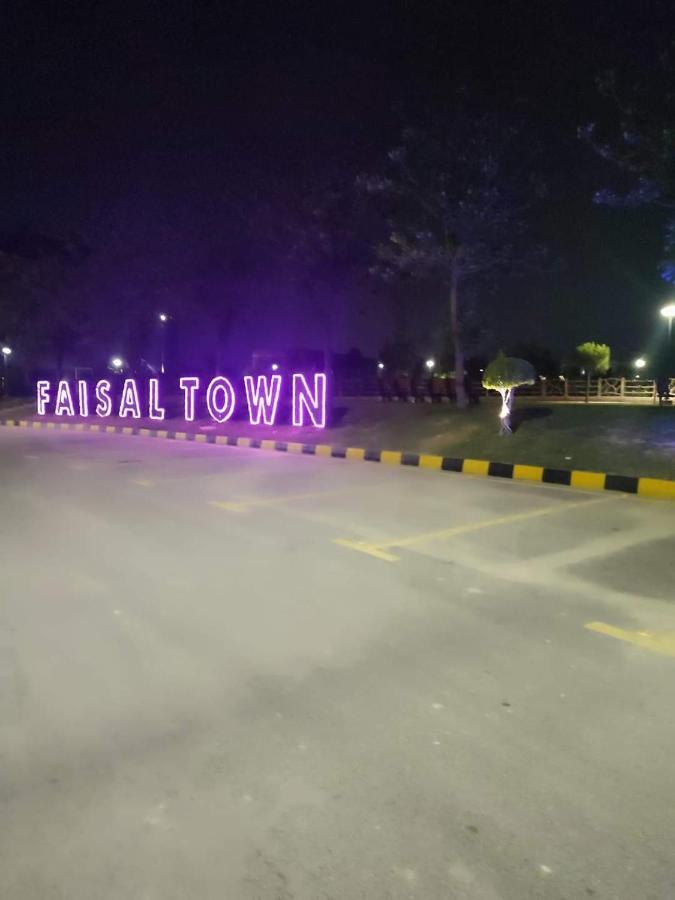 Lavish Residency Guest House Fasial Town ราวัลปินดี ภายนอก รูปภาพ